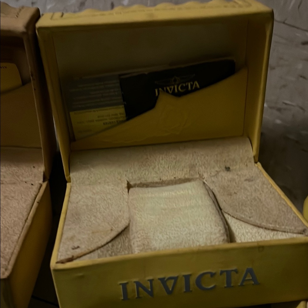Invicta vintage Yellow Watch Boxes extra for invicta collector🔥